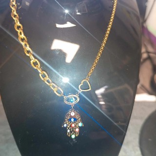 Collier main de fatma