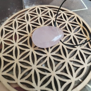 Pendentif en quartz rose