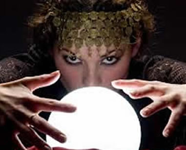 Boule de cristal : divination, croyances et précautions : Femme Actuelle Le  MAG