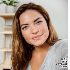Voyance Voyantes & Médiums de l'Essonne avec nelia voyante
