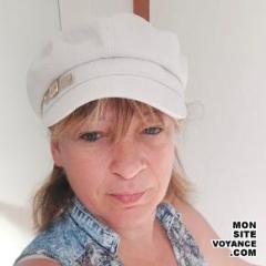 Voyant(e)s  oraclesandrine voyante